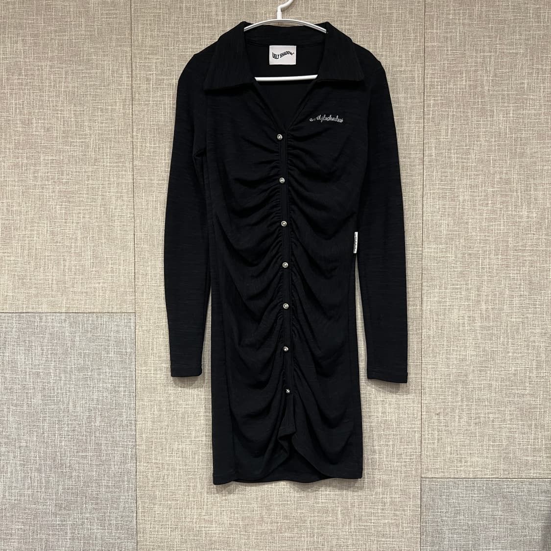 어글리쉐도우 서지수 원피스 셔링 미니원피스 F 블랙 상품이미지3