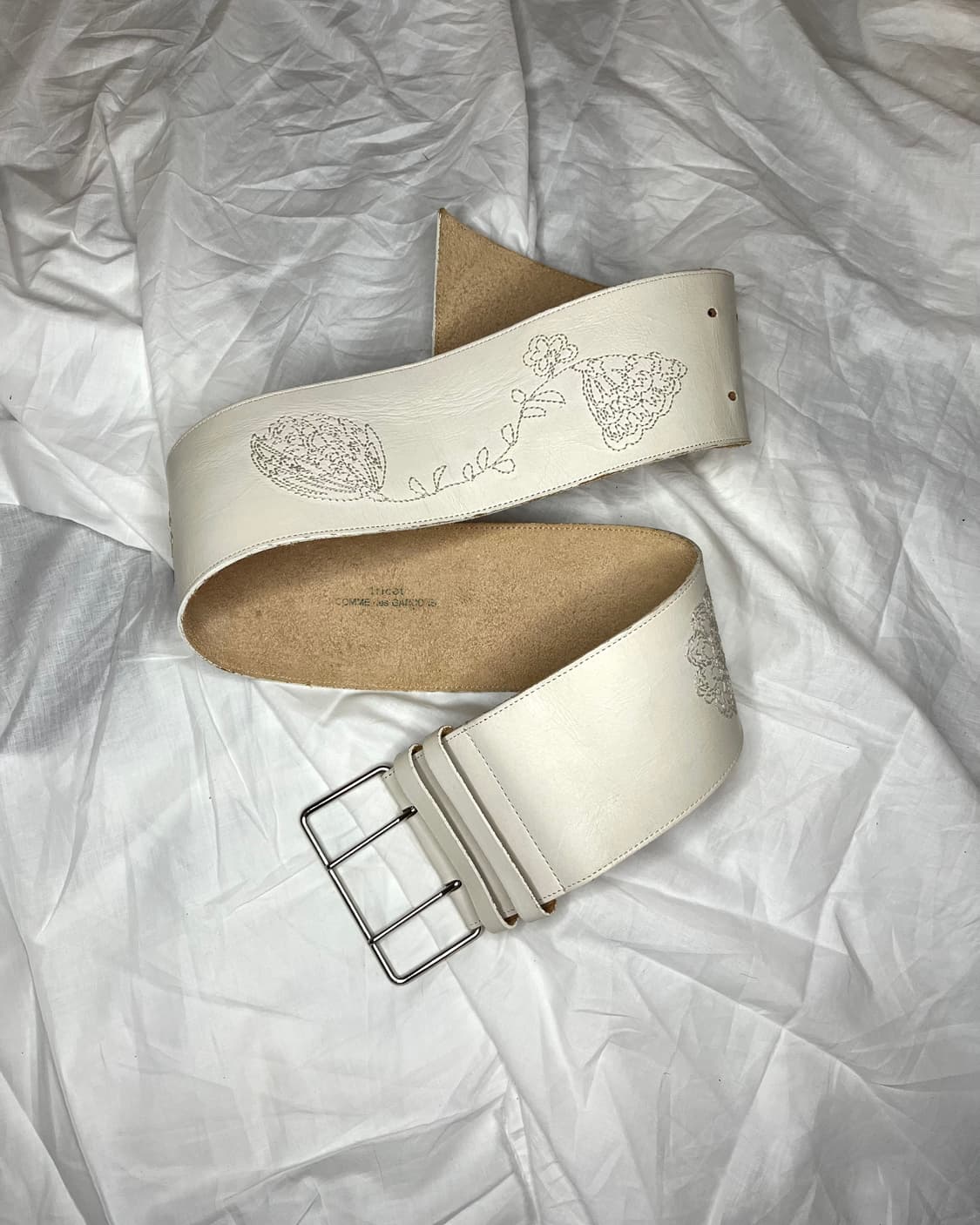 꼼데가르송 트리콧 화이트 레더 플로럴 엠브로이더리 와이드 벨트 상품이미지1
