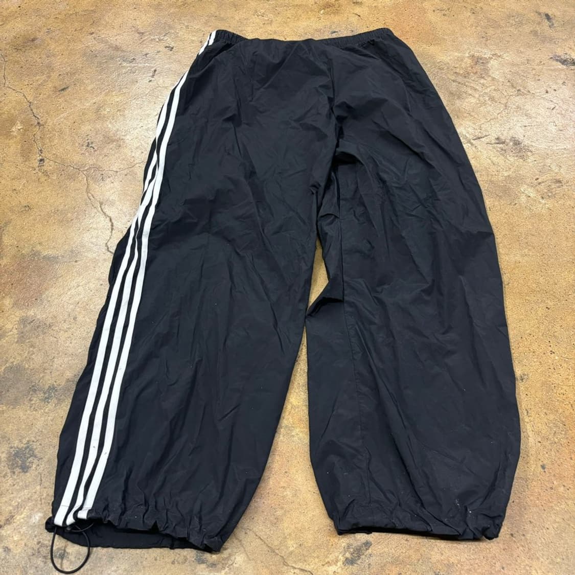 [정품/2XL] 아디다스 삼선 트레이닝 바지 블랙 상품이미지3