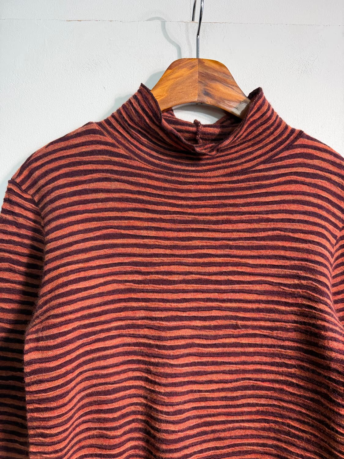 Plantation 이세이미야케 울 100% 모크넥 니트 상품이미지3