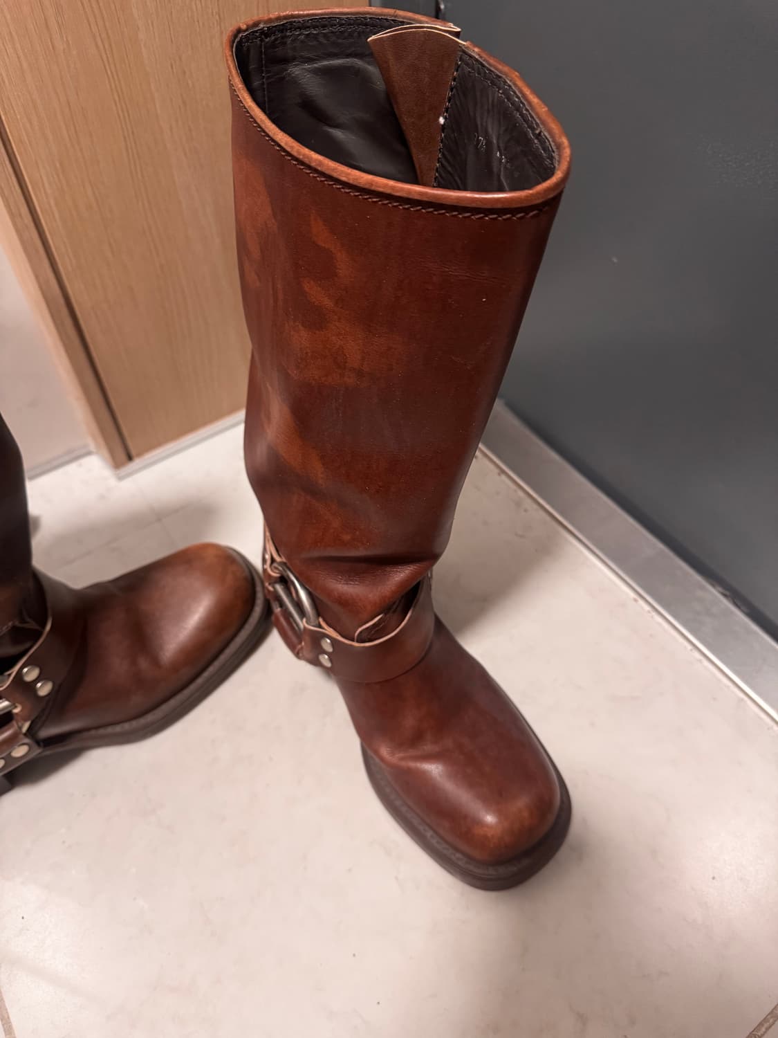 미우미우 바이커 부츠 브라운 (37.5) 상품이미지9