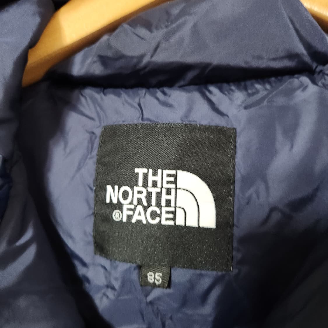 [85] 노스페이스 600 거위털 유광 패딩 조끼 H424 상품이미지4