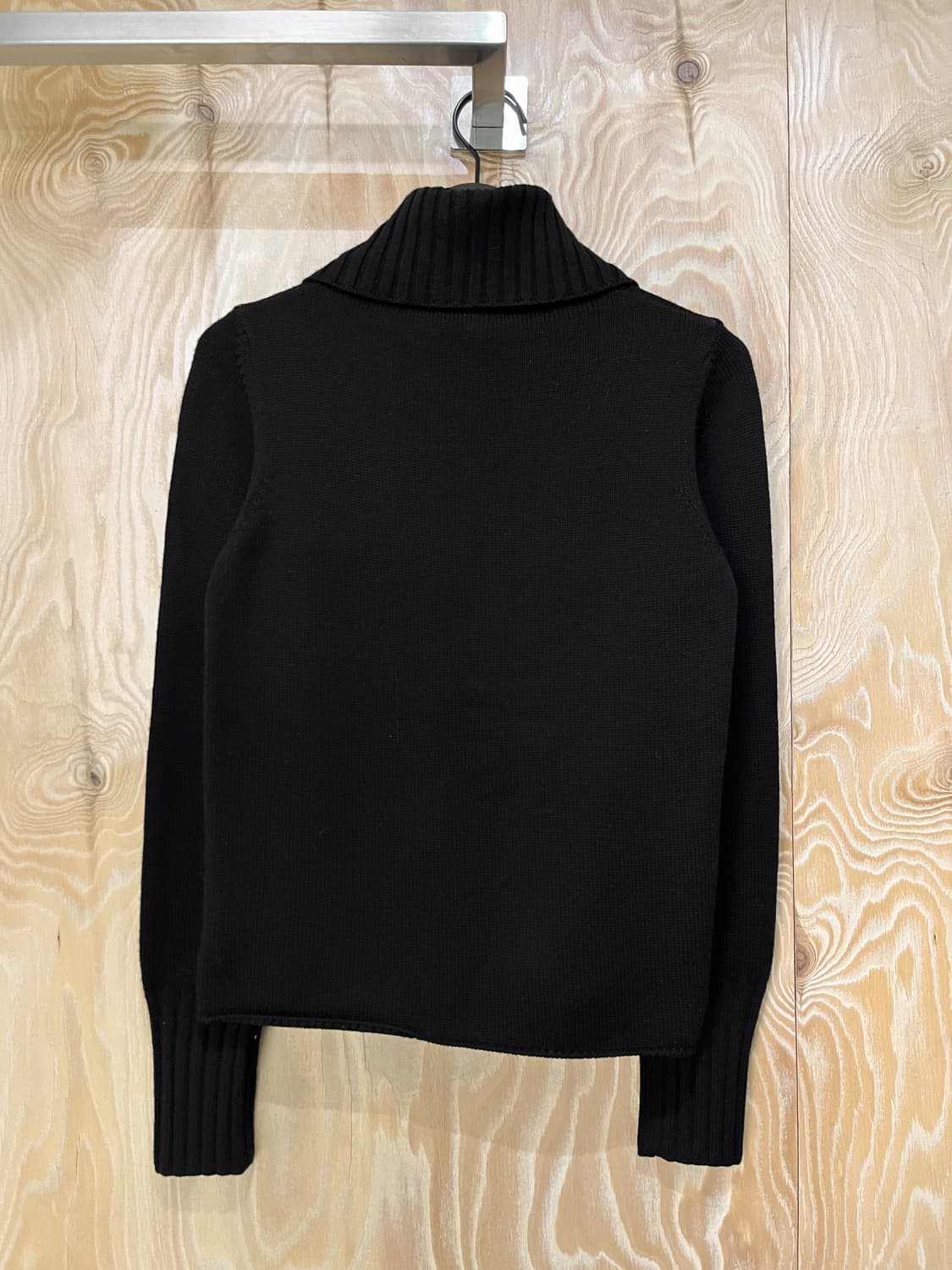 버버리 스냅 버튼 카라 울 니트 상품이미지4