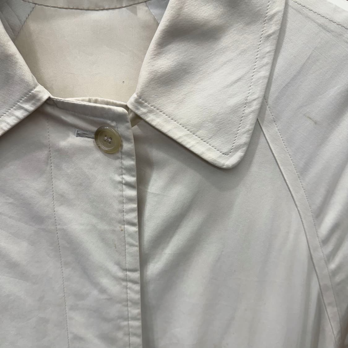 버버리 트렌치 코트 싱글 래글런 롱 벨트 포켓 디테일 아이보리 상품이미지8