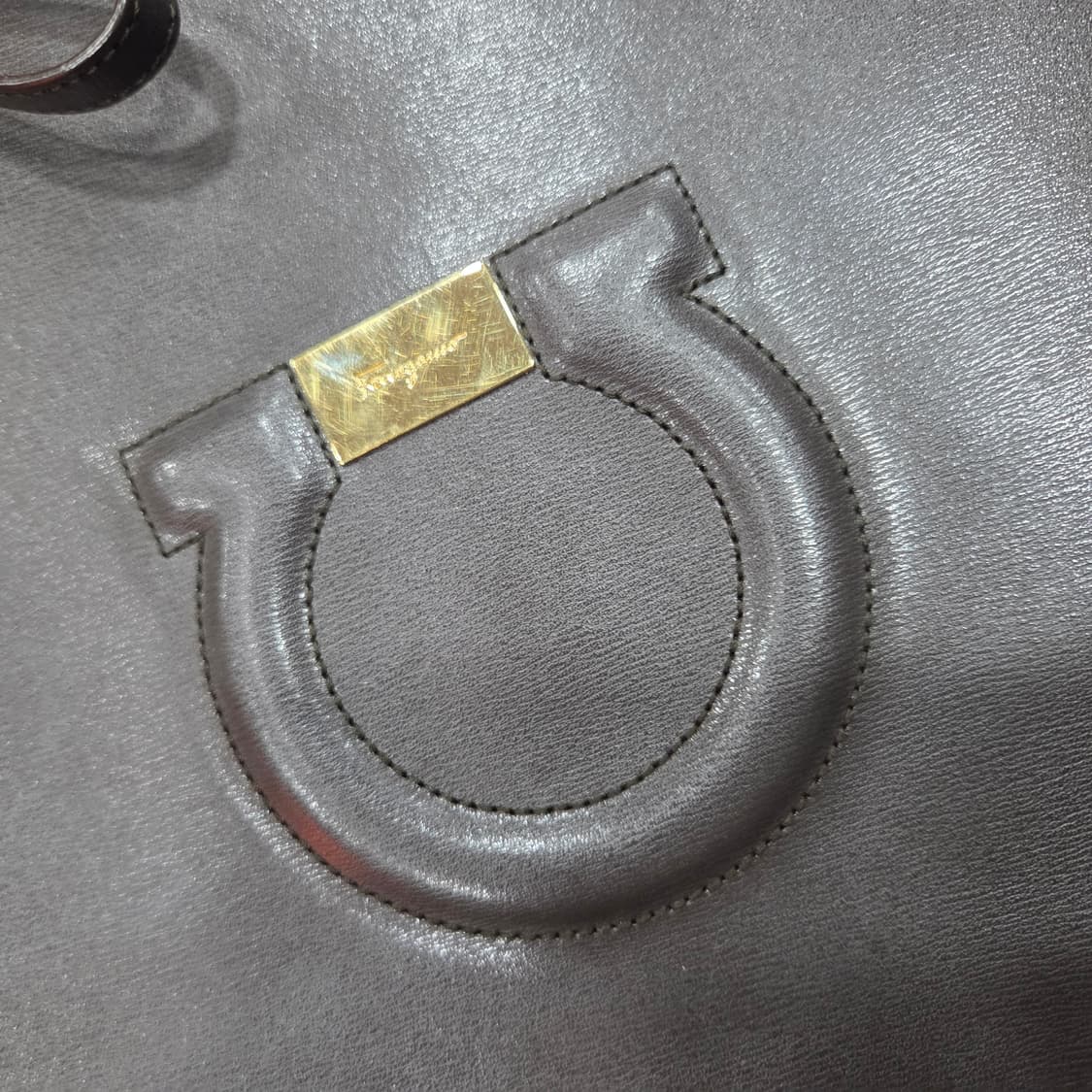 페라가모 간치니 클러치 상품이미지2