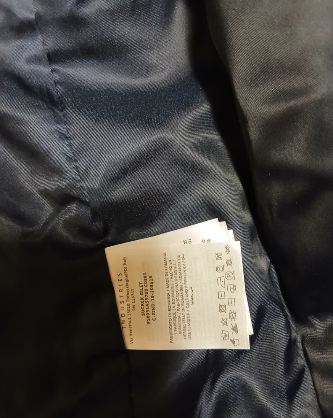 몽클레어 네이비 바람막이(새상품 컨디션) 상품이미지6