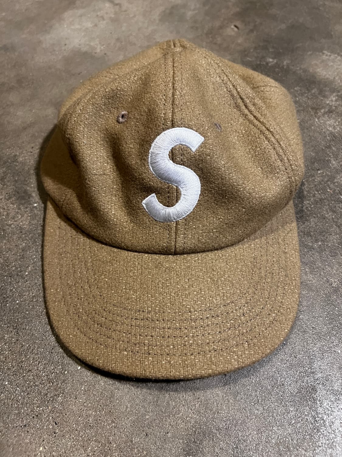 Supreme 슈프림 s로고 볼캡 판매합니다 상품이미지1