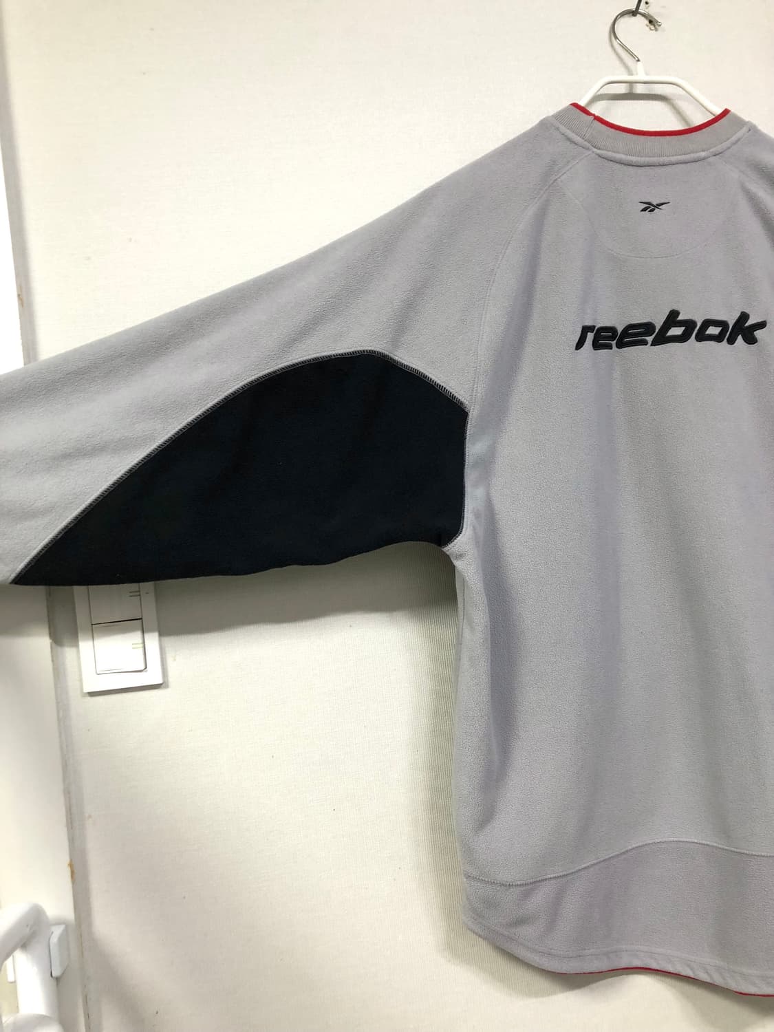 리복 x 리버풀FC 칼스버그 레어 플리스 스웻셔츠 맨투맨 _ 그레이 상품이미지9