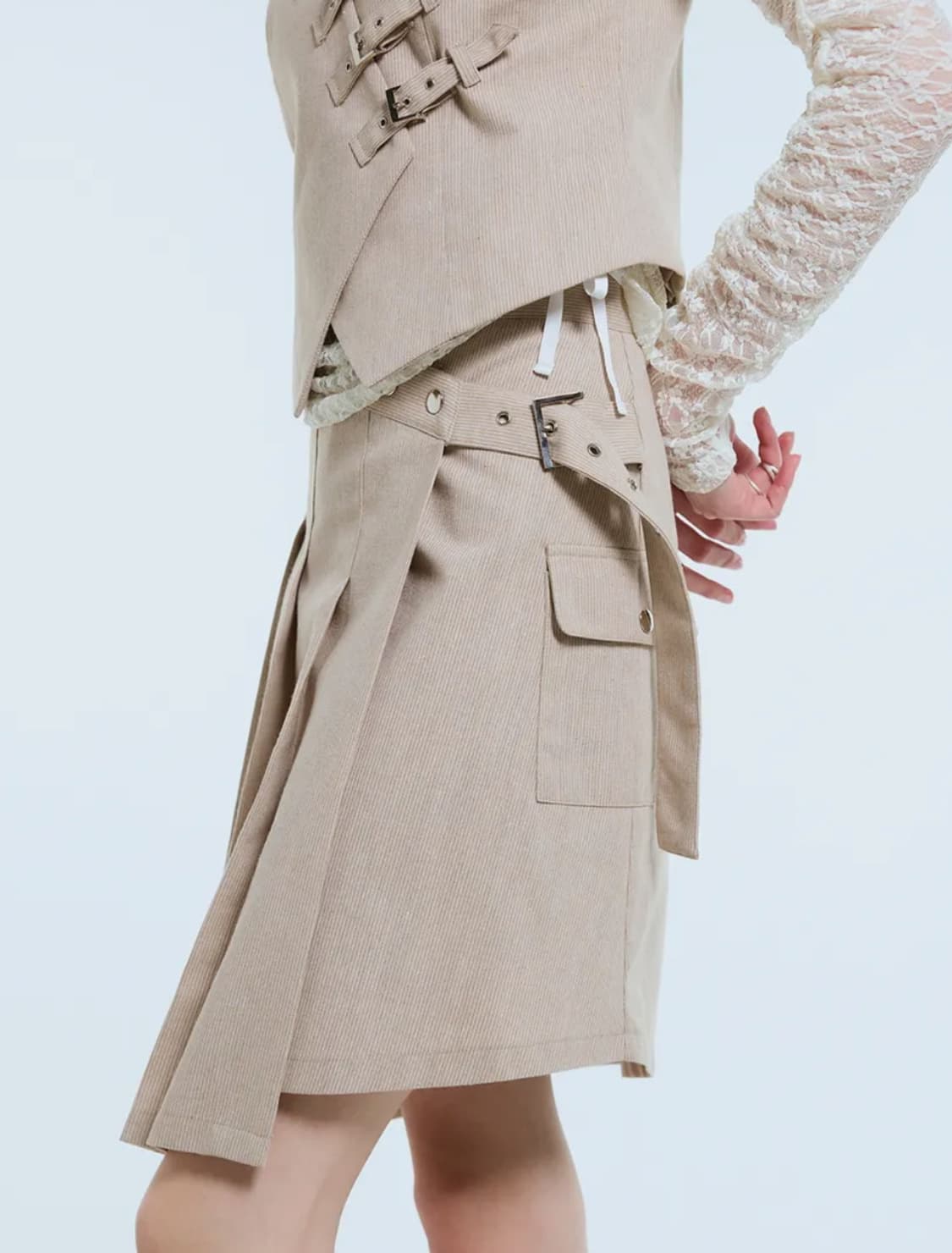 라티젠 버클 플리츠 셋업 베이지 (상 하의 세트) 상품이미지4