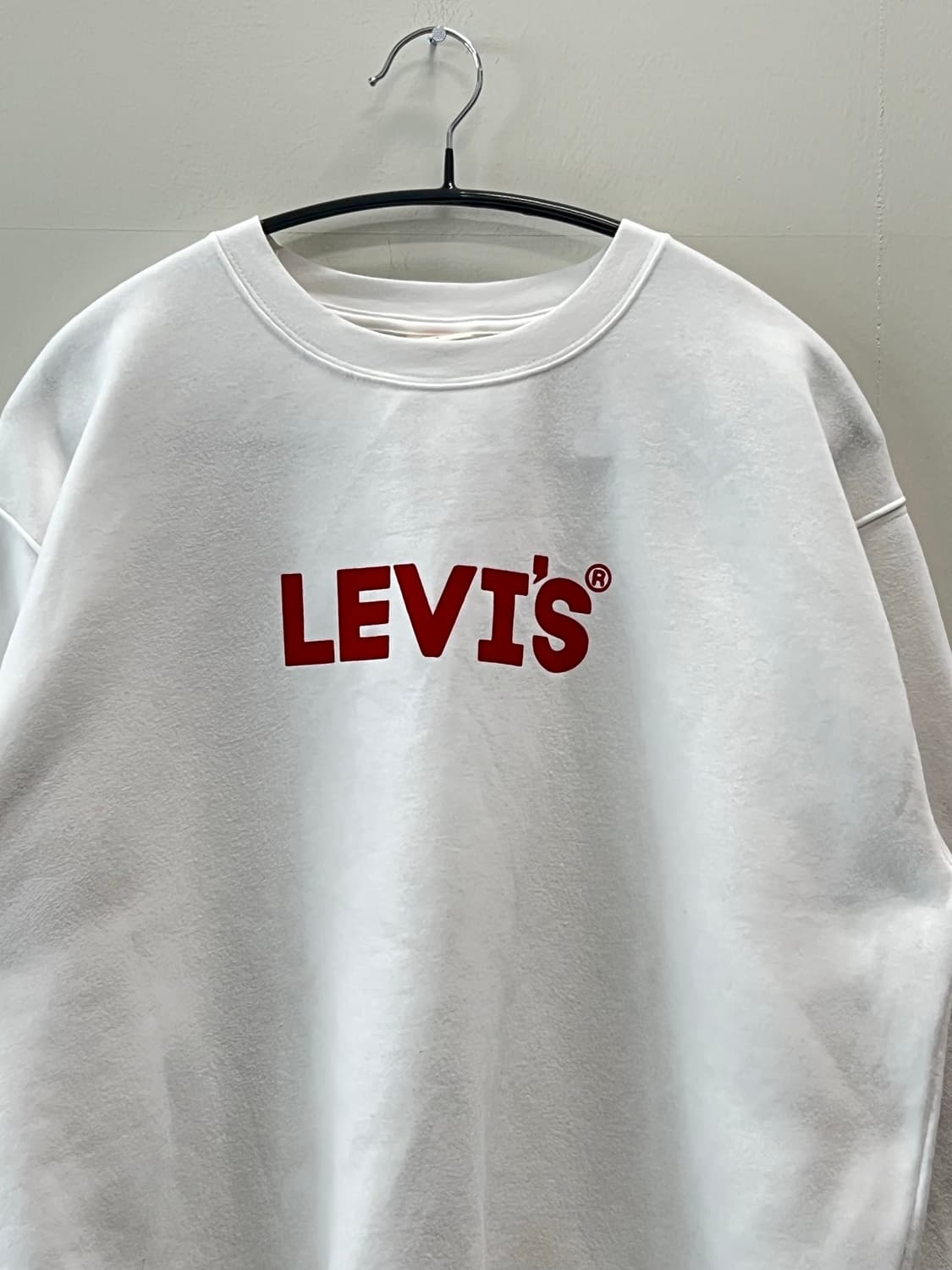 리바이스 로고 프린팅 맨투맨 화이트/레드 상품이미지3