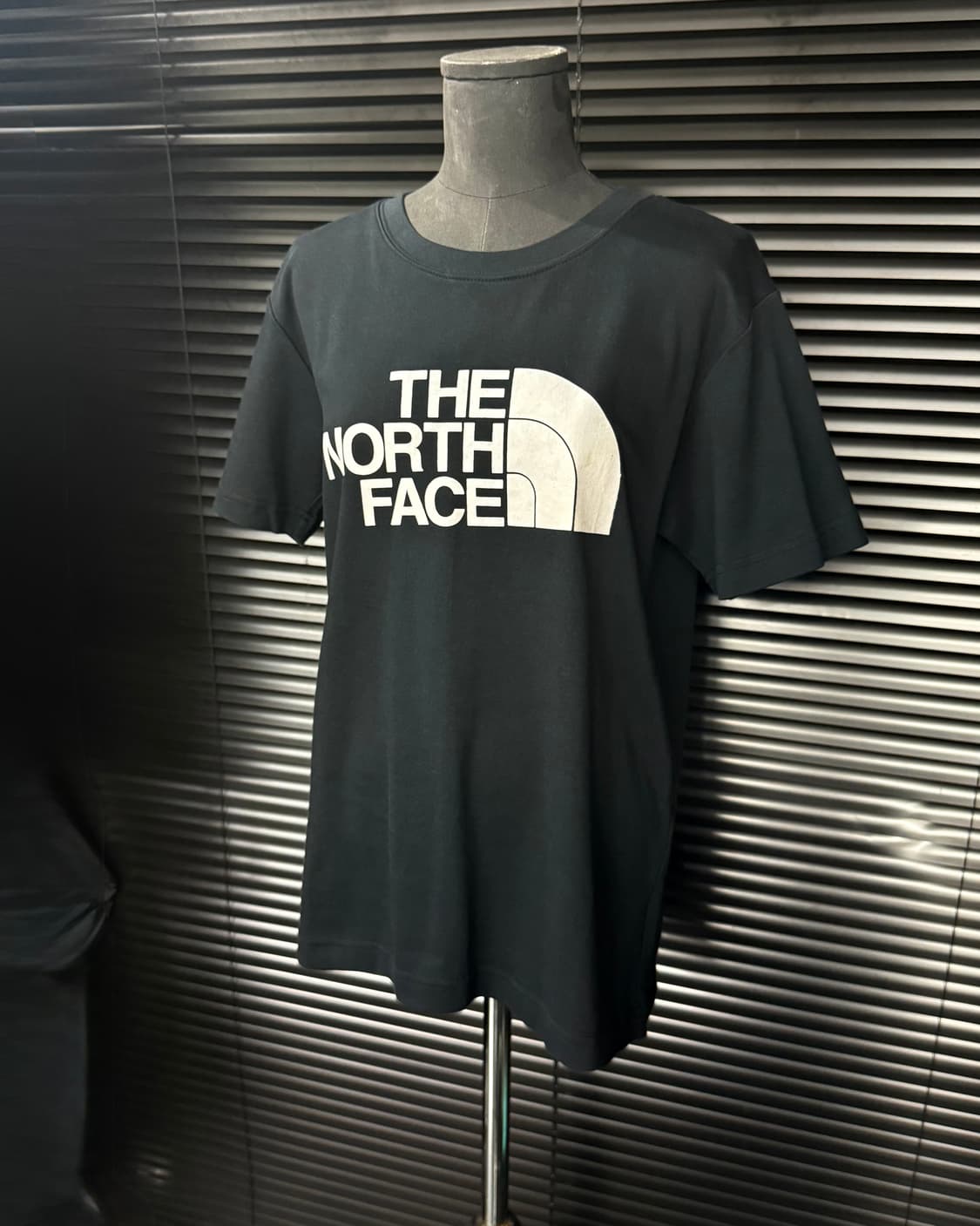 노스페이스 로고 흰검 화이트 블랙 반팔 티셔츠 M 95 프린팅 아웃도어 상품이미지2