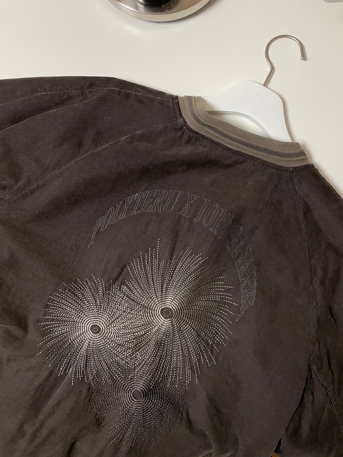 [4] 폴리테루 1011 리버시블 플로럴 수베니어 봄버 라이트 세이지 상품이미지2