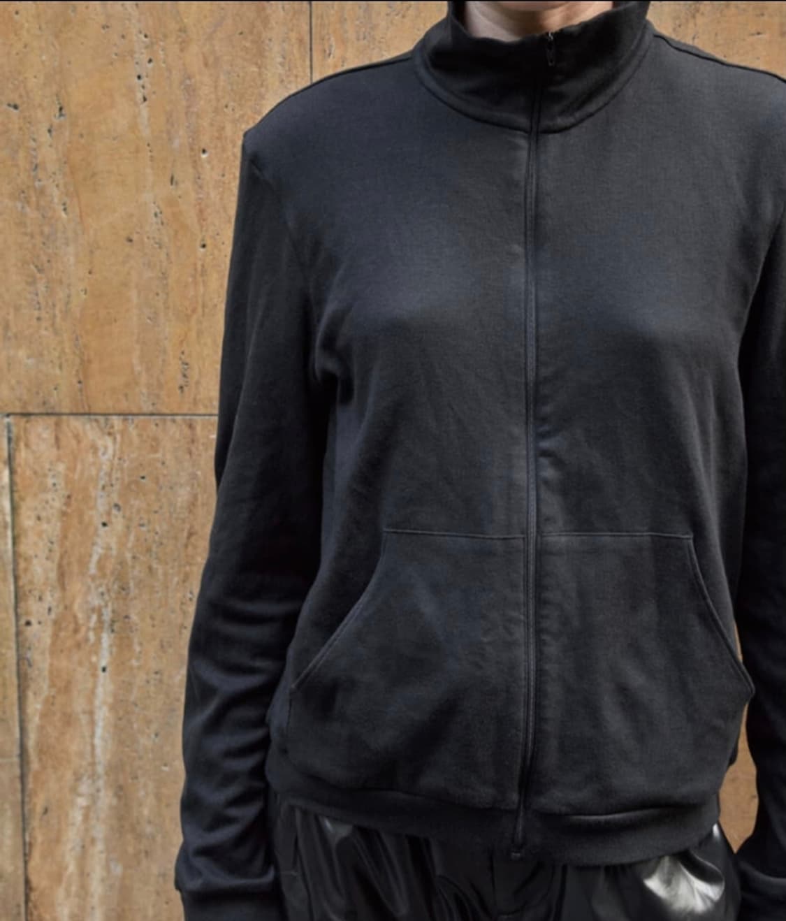 [2] 머듈 넥집업 블랙 상품이미지1