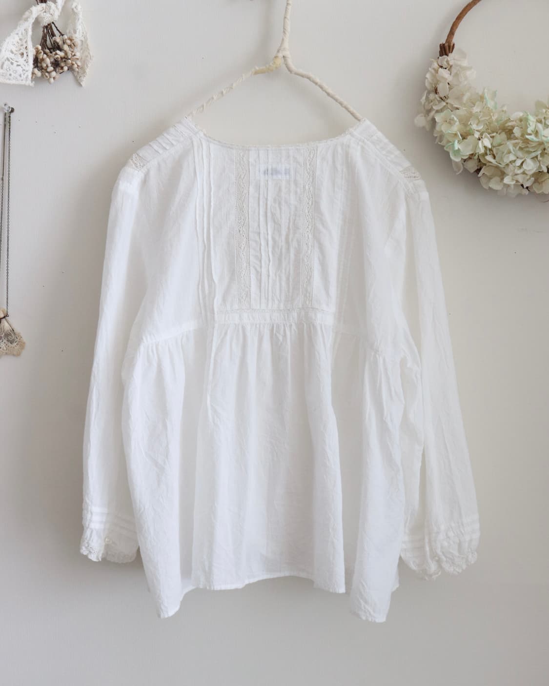 [Beams Boy] White Pintuck Lace Blouse 상품이미지10
