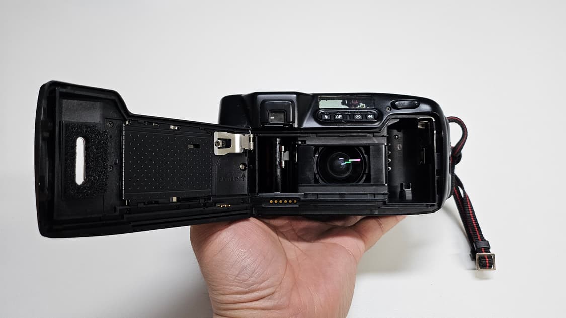 작례O 다재다능한 니콘 tw zoom 105 필름카메라 빈티지 필카 상품이미지9