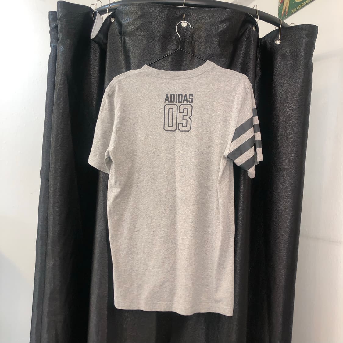 Vintage 💿 Adidas with the 3 s 상품이미지5