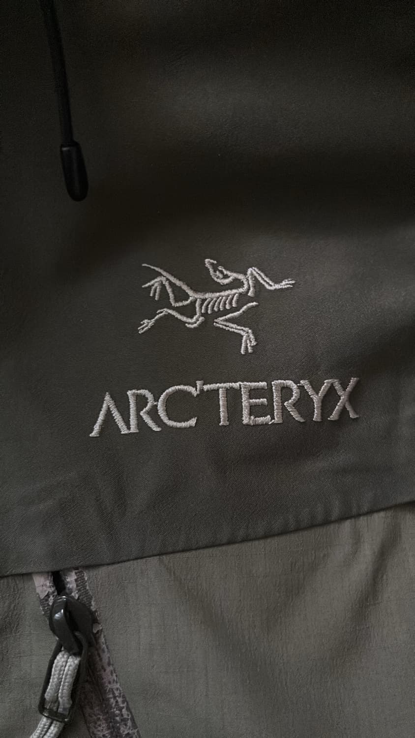 (유일 매물)아크테릭스 세타 1세대 ar 카키 바람막이 자켓 상품이미지4