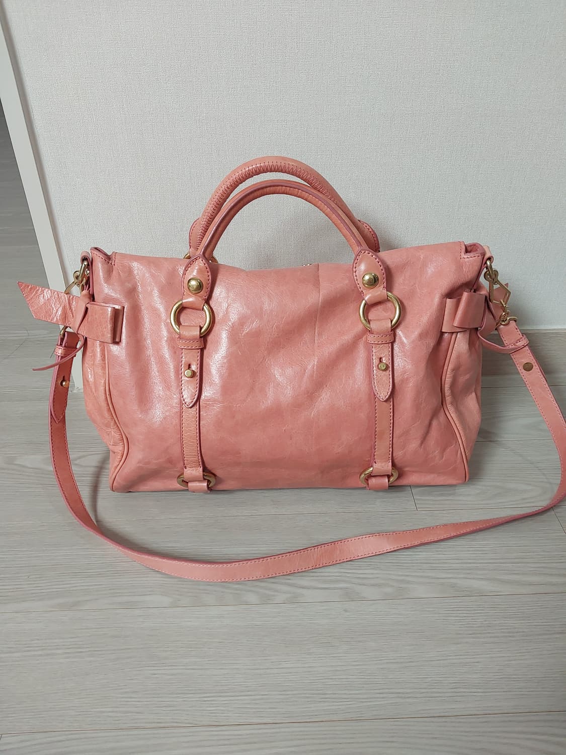 정품 미우미우 리본 사첼백 상품이미지4