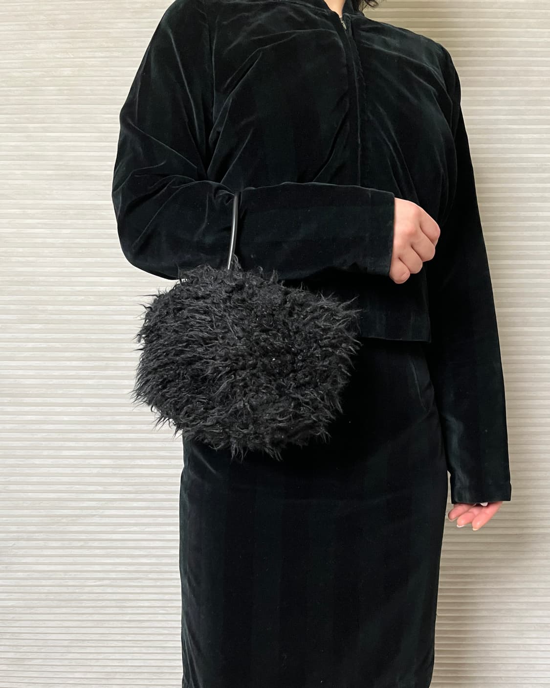 Dkny faux fur mini bag 도나카란 미니백 핸드백 상품이미지1