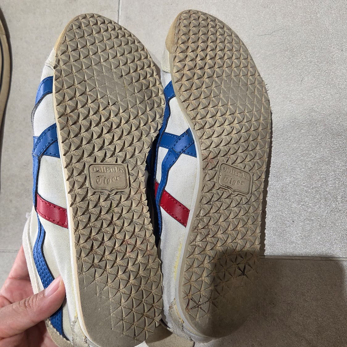 오니츠카타이거 멕시코66 슬립온 흰파빨 230size 상품이미지7