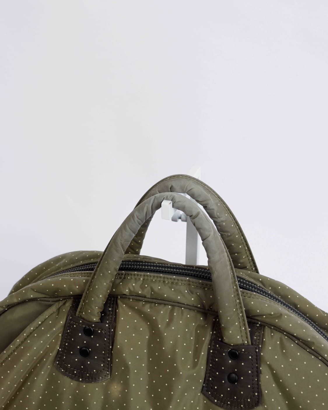 [HEADPORTER] 도트 패턴 올리브 패디드 보스턴백 상품이미지9