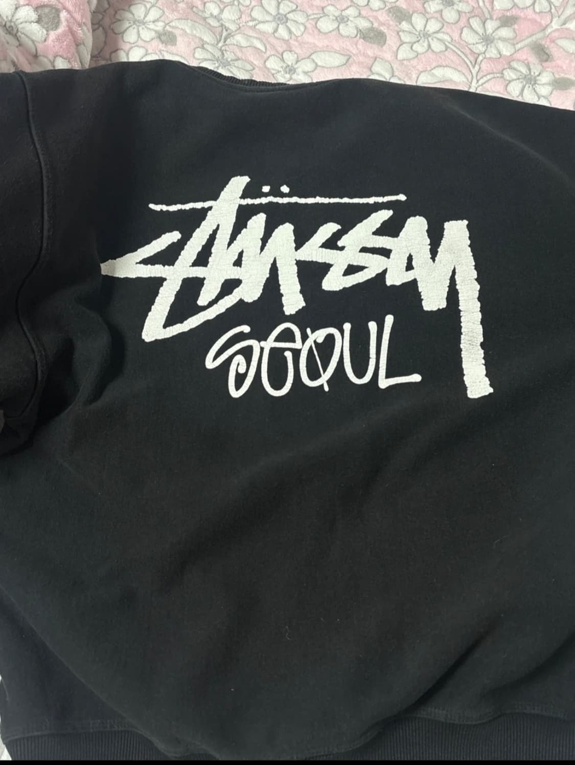 스투시 서울 맨투맨 블랙  상품이미지2