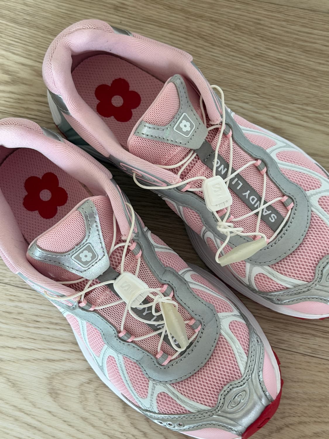 살로몬 x 샌디 리앙 XT-위스퍼 페어리 테일 실버 230  상품이미지1