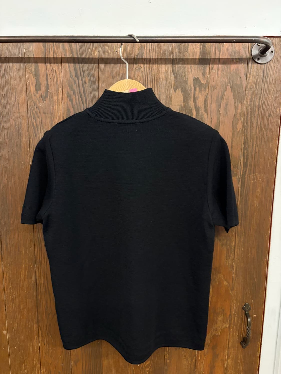 꾸레쥬 정품 블랙 로고 반팔니트 상품이미지8