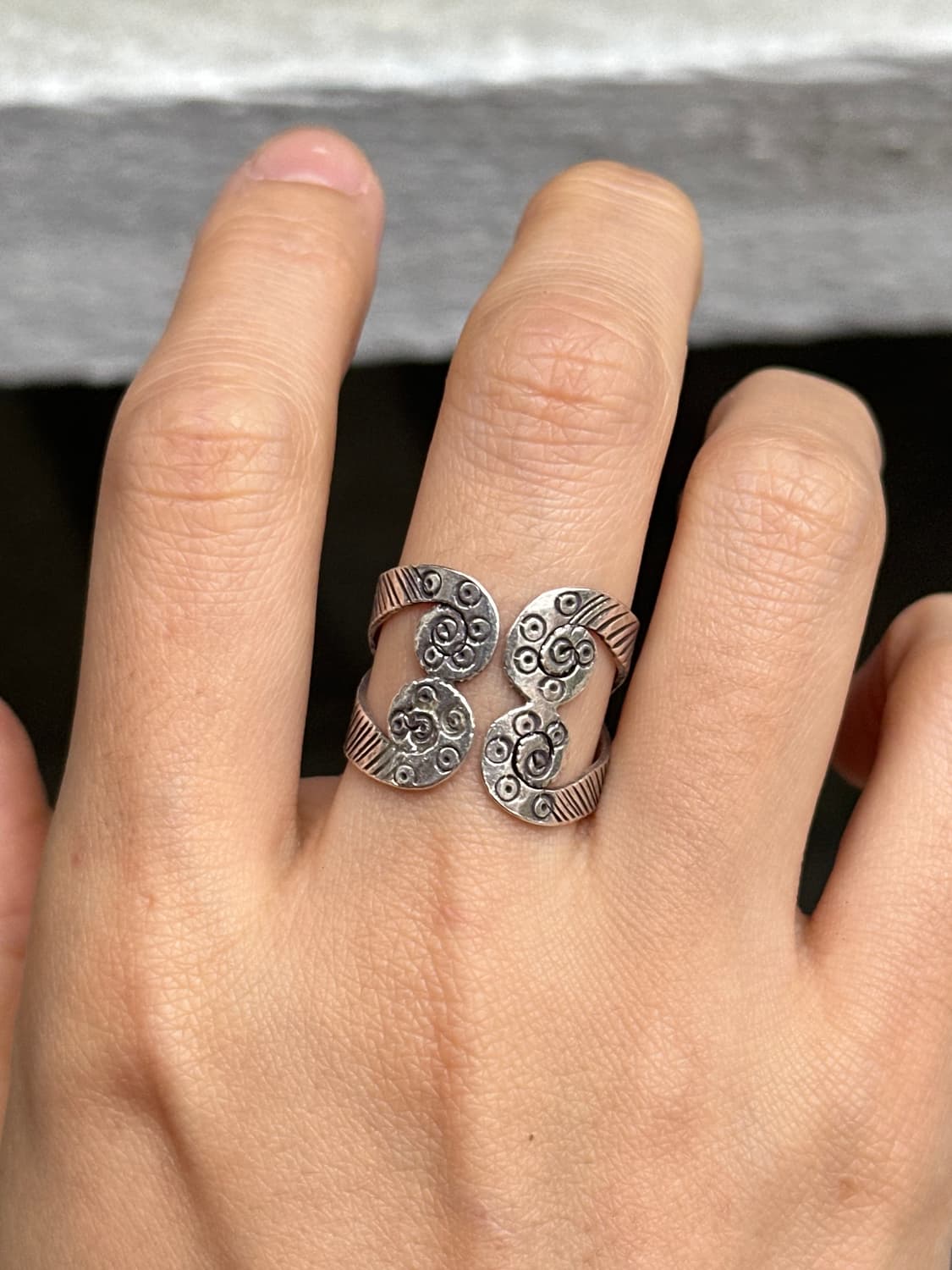 Ethnic Tribal Spiral Engraved Wrap Karen 상품이미지1