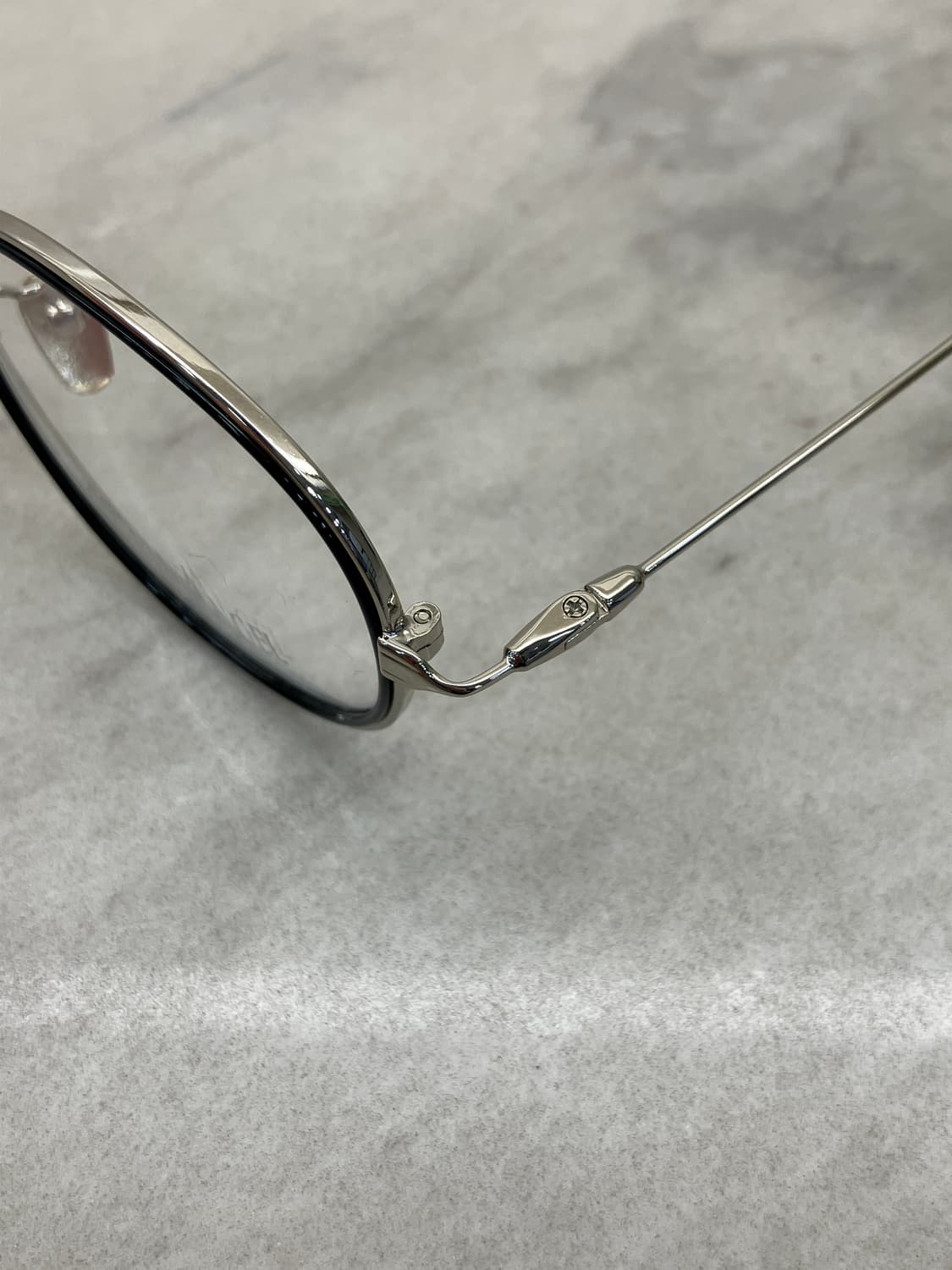 블루엔젤 Blueangel 실버 블랙 솔텍스 라운드 메탈테 안경 상품이미지2