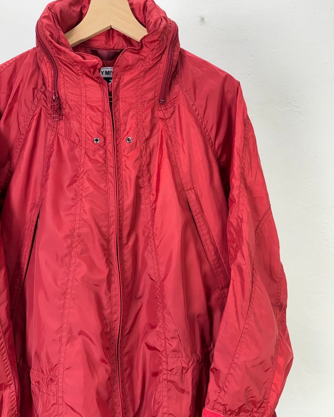 이세이미야케 15aw FETE 레드 파라슈트 롱 자켓 상품이미지4