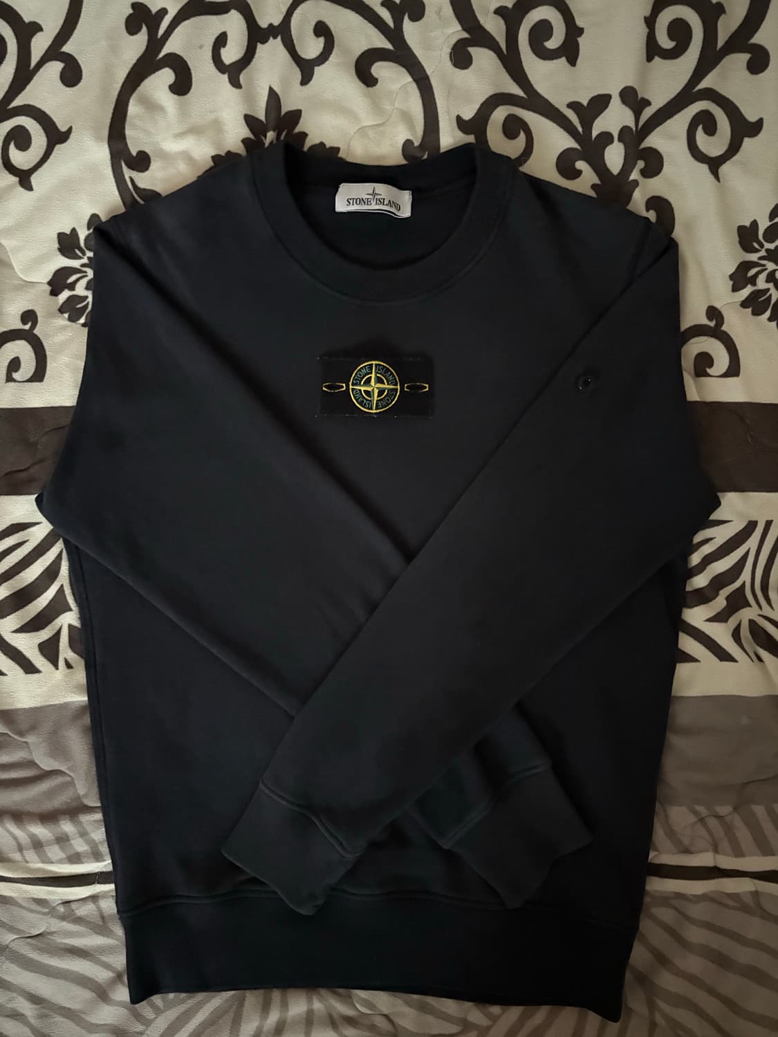 [ S ] 스톤아일랜드 맨투맨 네이비 상품이미지1