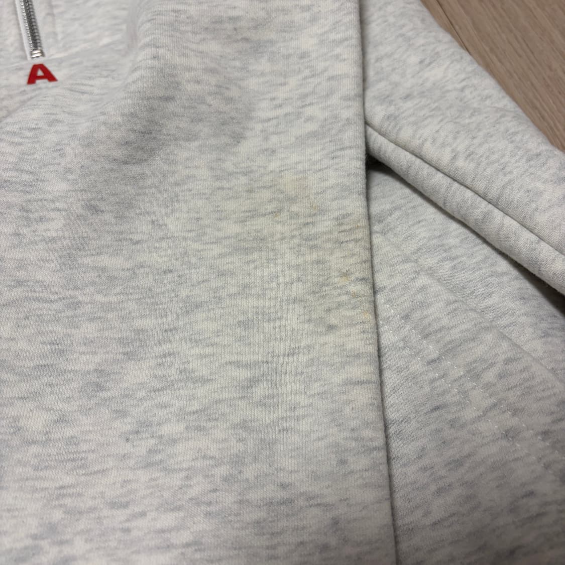 아이엠 스튜디오 스펠로고 하프집업 맨투맨 상품이미지8