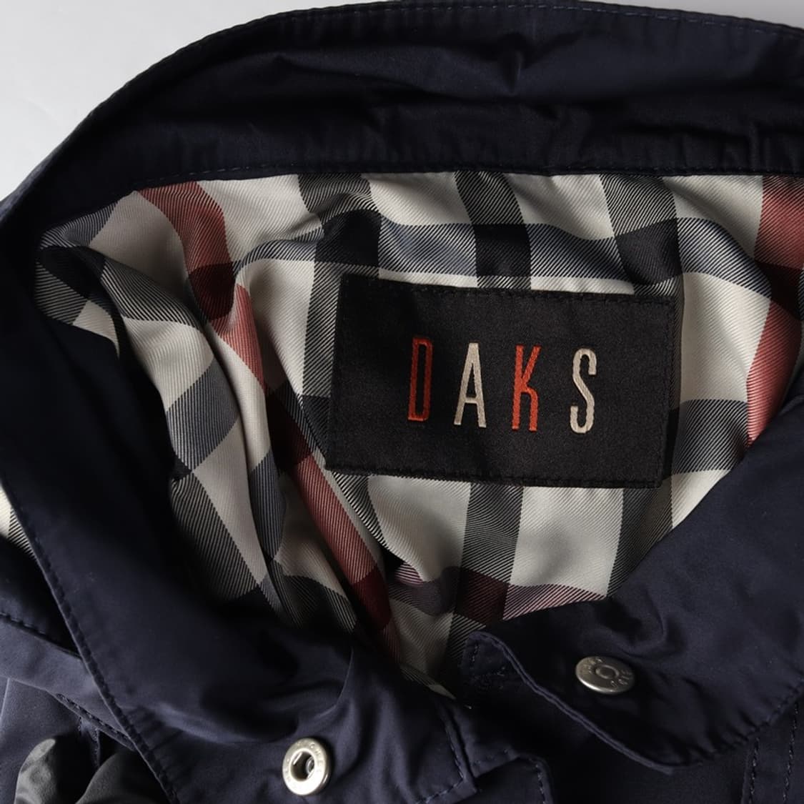 DAKS 시그니처 체크 안감 네이비 하프코트 95 상품이미지5