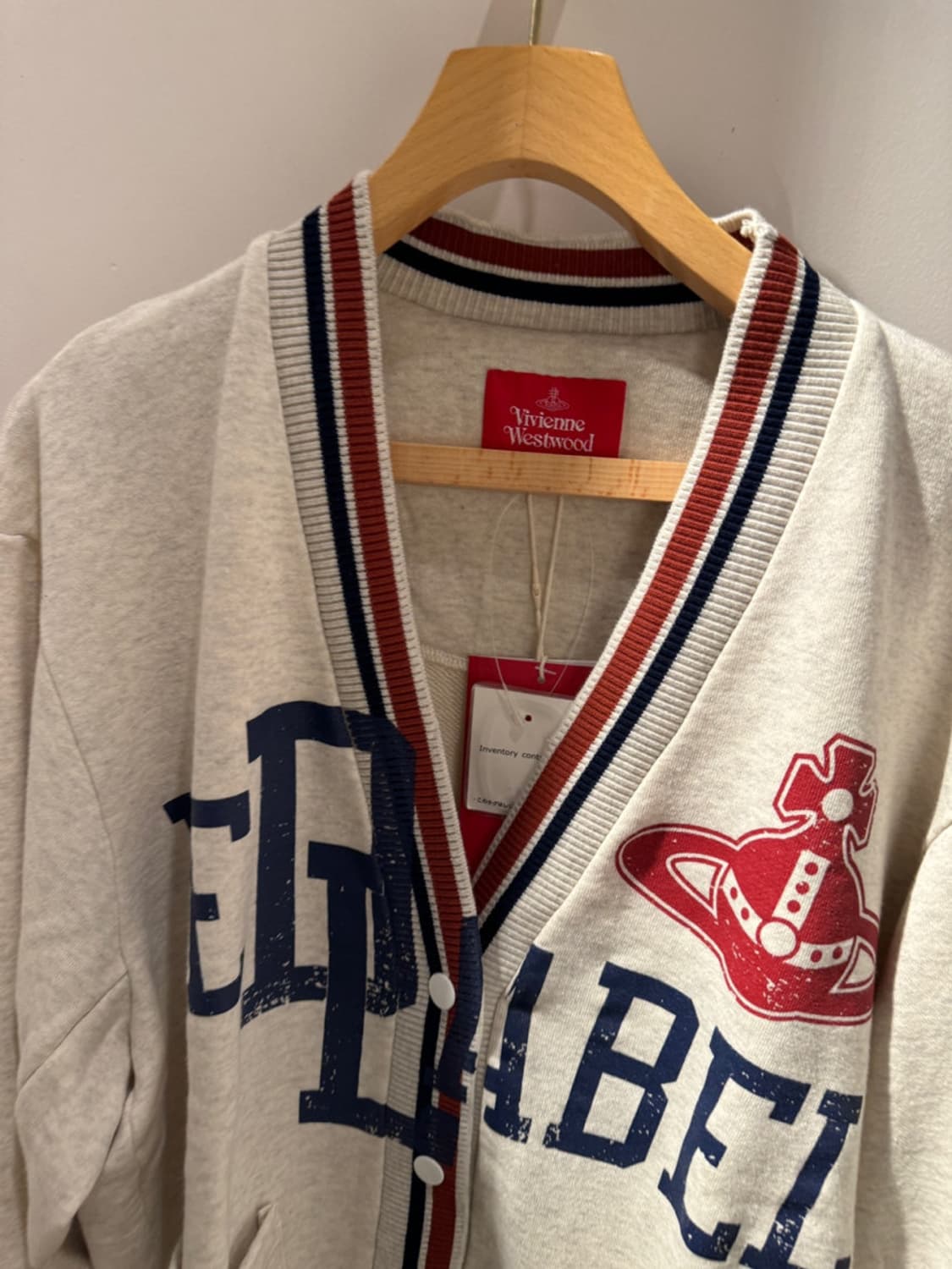 (새상품) 카레지 로고 프린트 폴라 가디건 상품이미지3