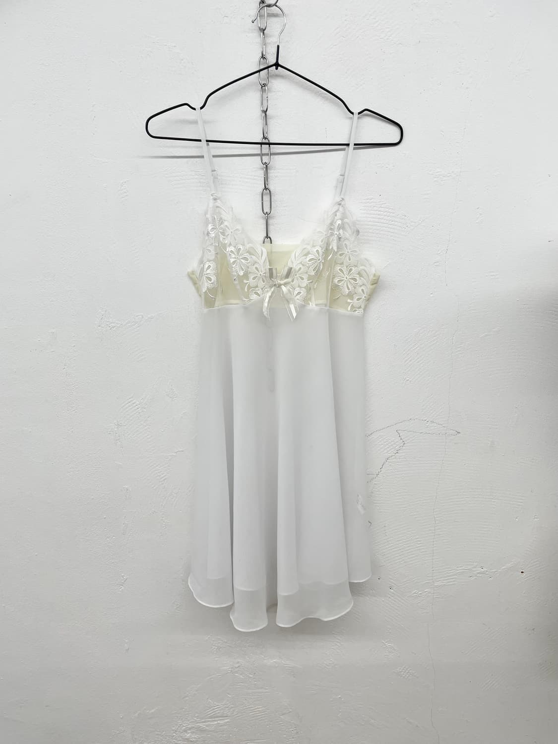 화이트 시어 자수 슬립 상품이미지4