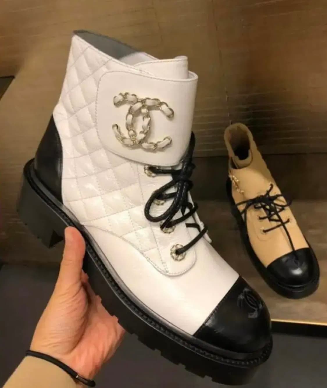 샤넬 앵클 퀼팅 부츠 38 상품이미지1