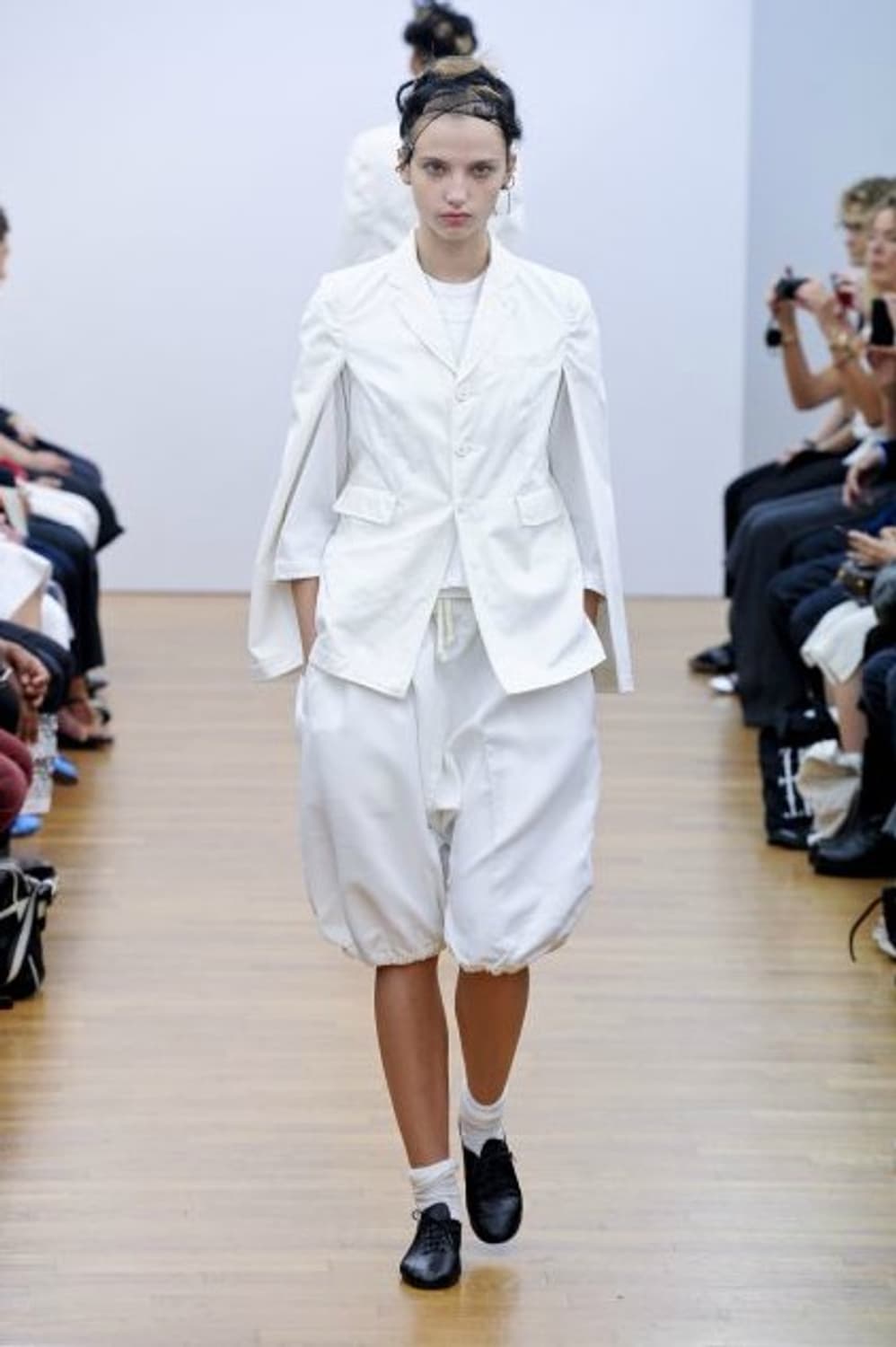 12ss 꼼데가르송 꼼데가르송 울 케이프자켓 s 상품이미지1