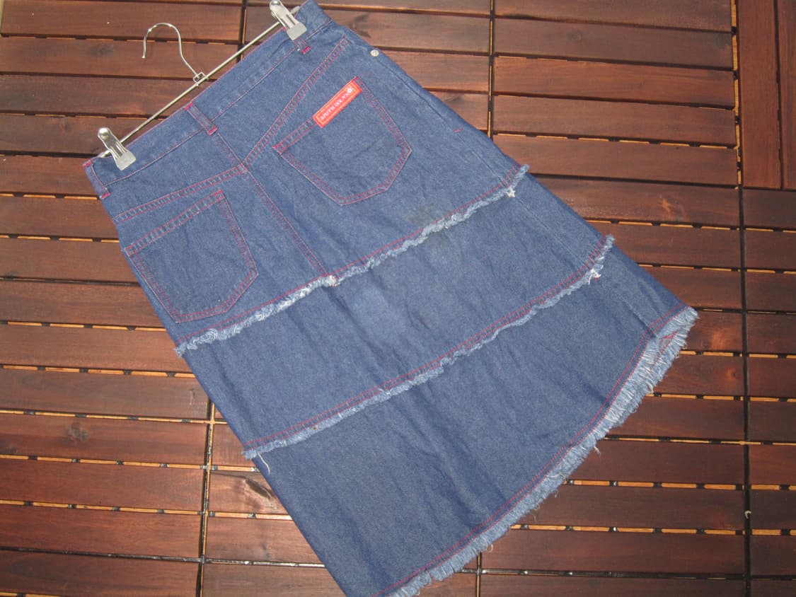 red stitch denim skirt 상품이미지1