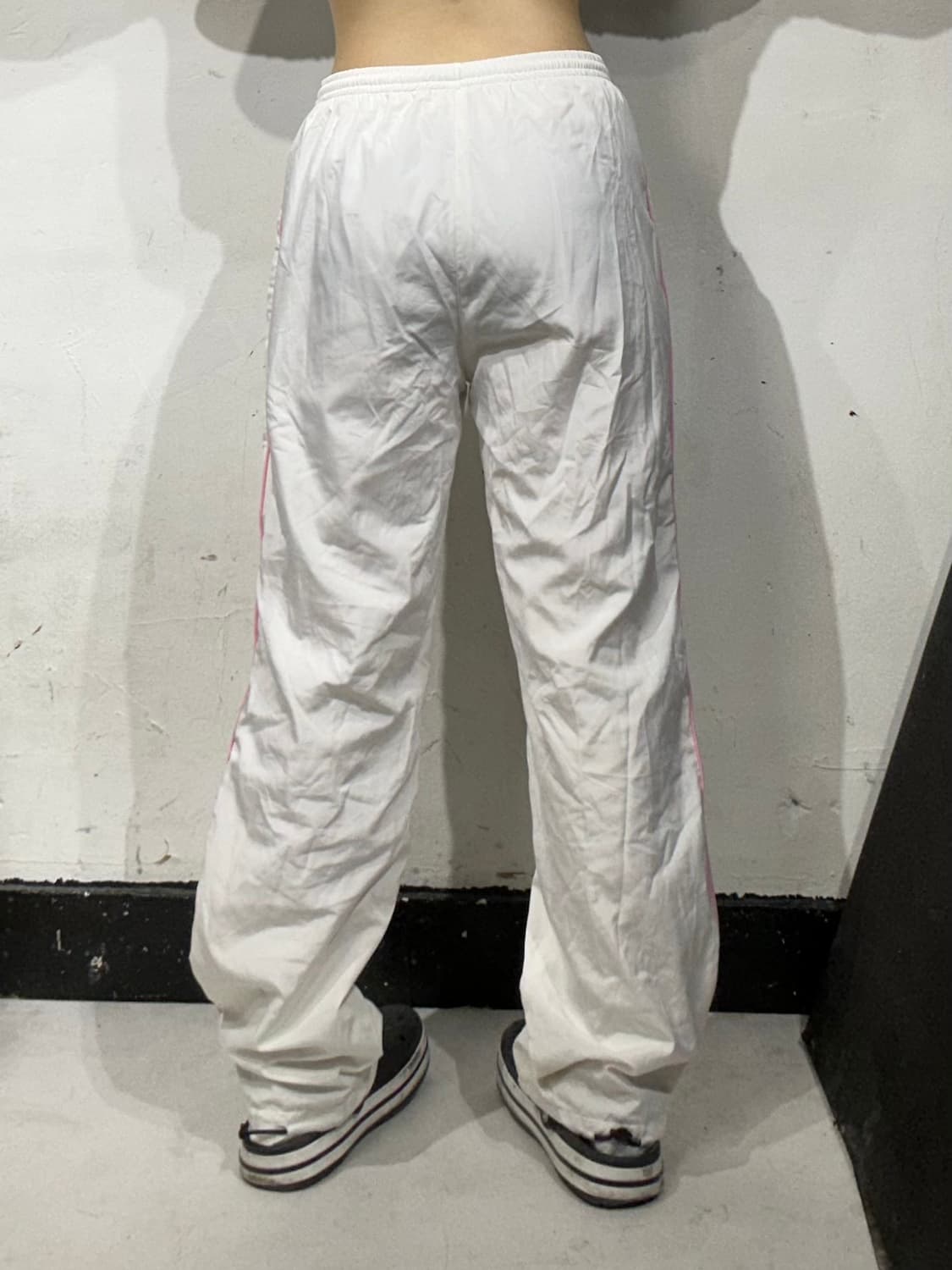 뉴발란스 화이트 딸기우유 핑크 사이드 라인 트랙 팬츠 추리닝 바지 M 상품이미지3