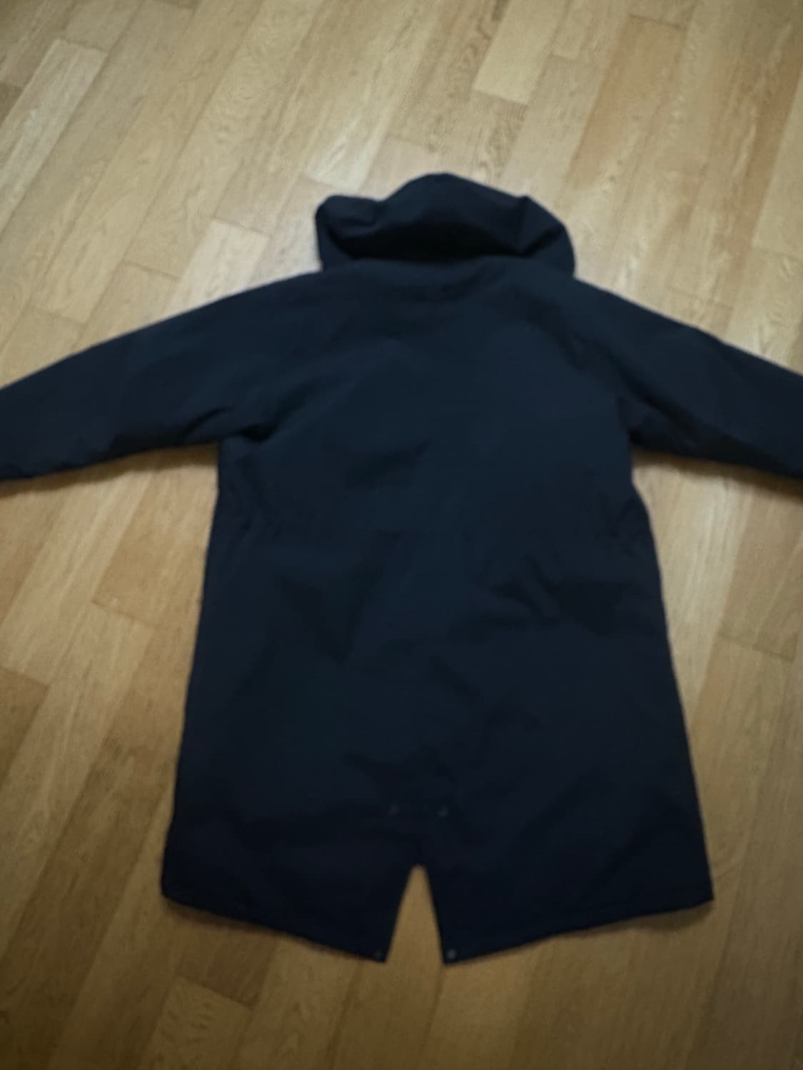 엔지니어드 가먼트 유니클로 피쉬테일 파카 블랙 상품이미지4