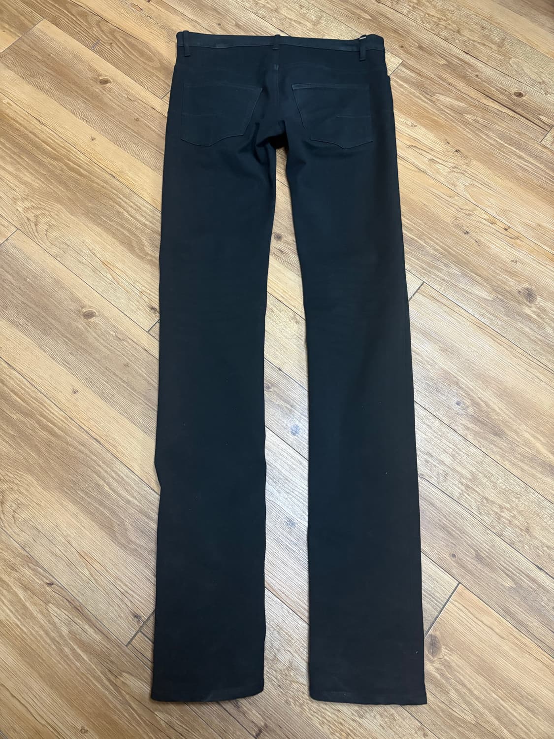 디올옴므 슈퍼슬렌더 블랙진 상품이미지3