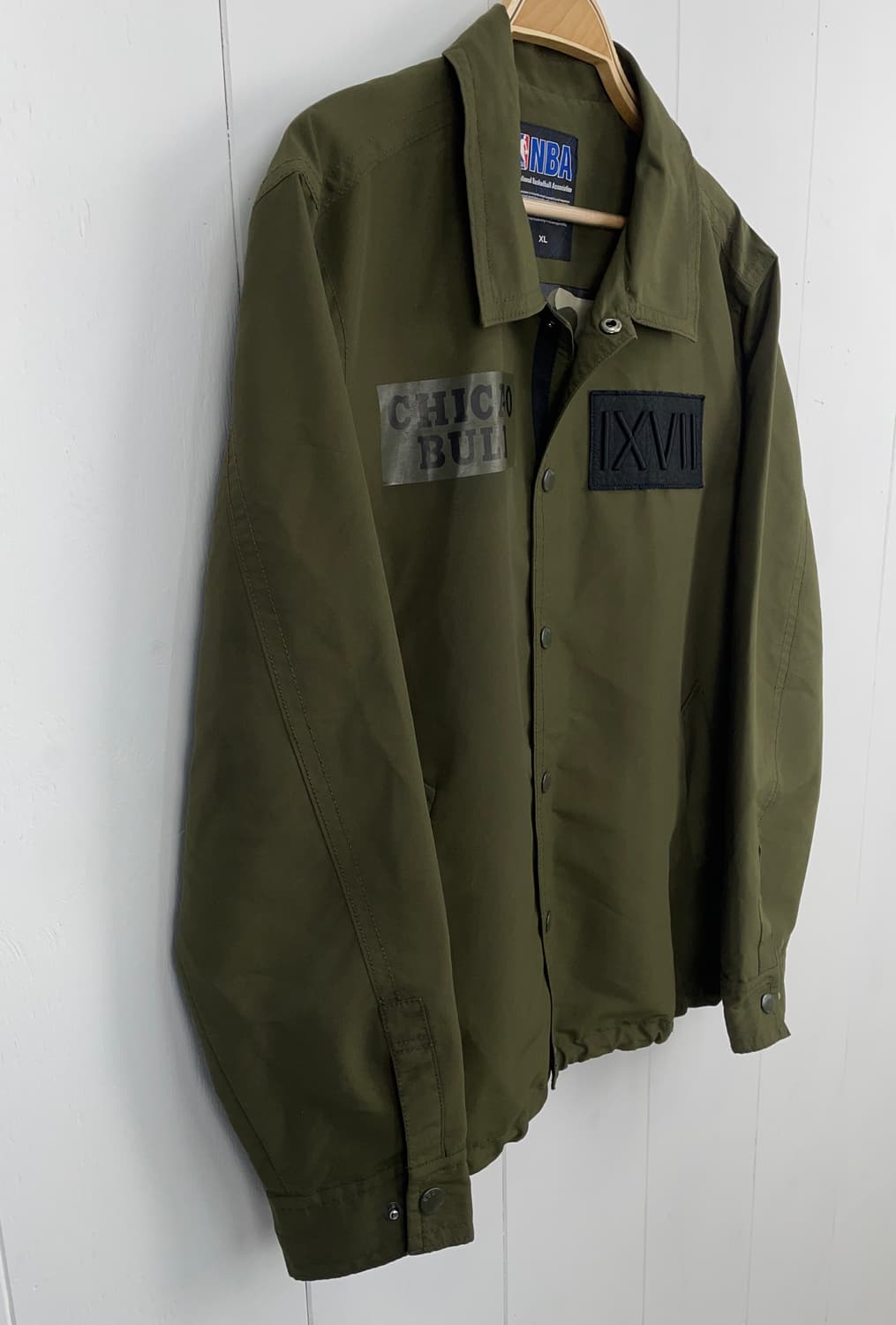 NBA 시카고 불스 로고 코치 자켓 상품이미지3