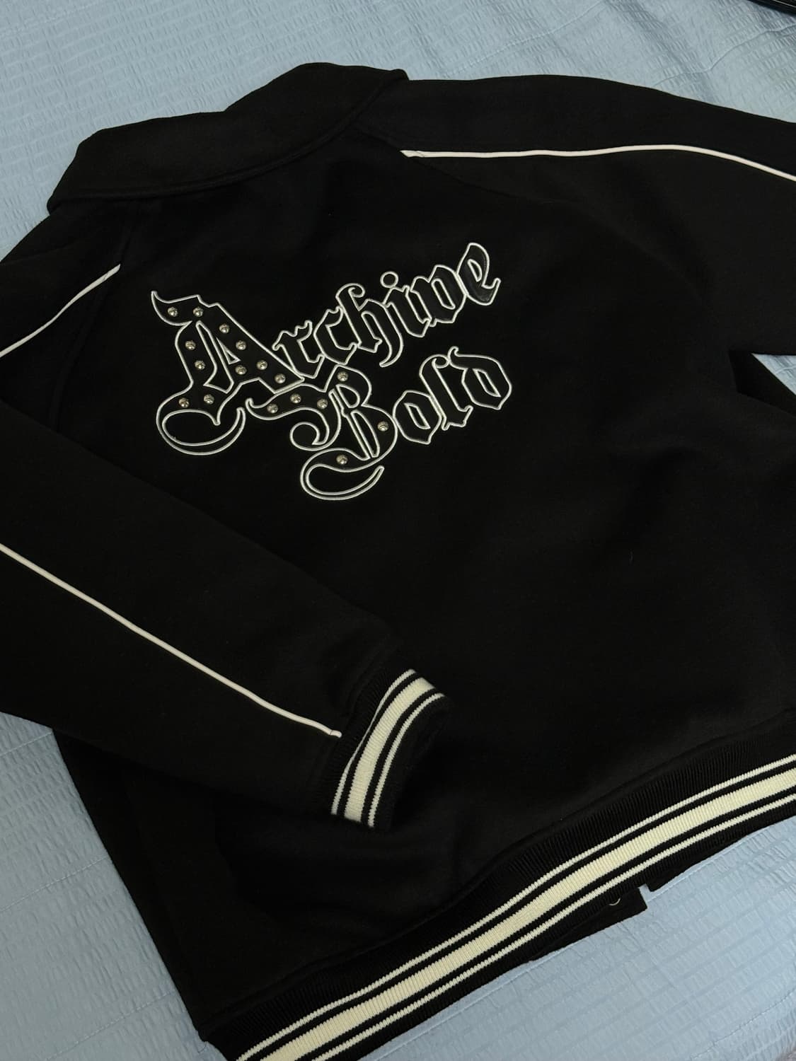 아카이브 볼드 바시티 상품이미지2