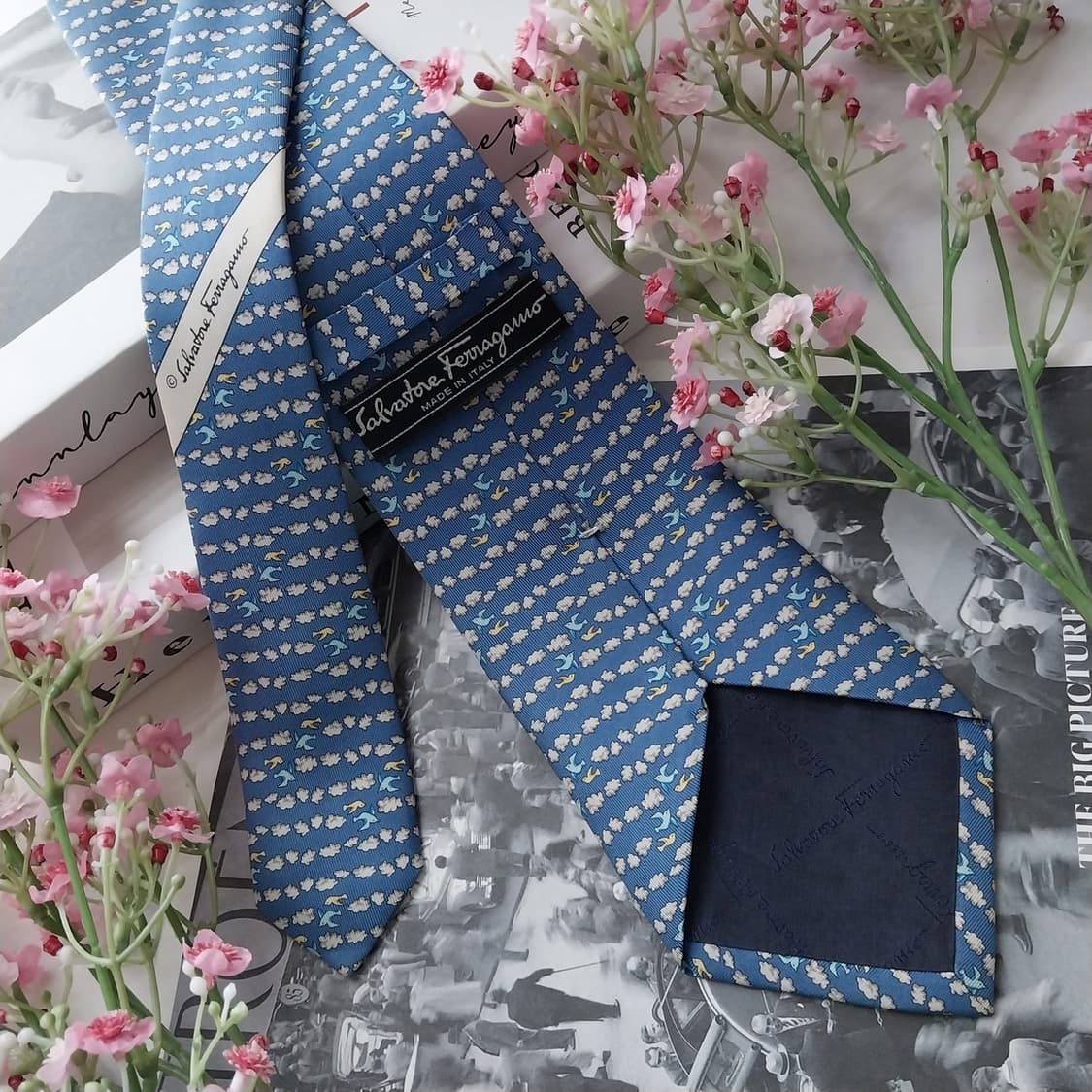 페라가모 실크 블루 버드 패턴 넥타이 9.2cm A+등급 K1480
 상품이미지6