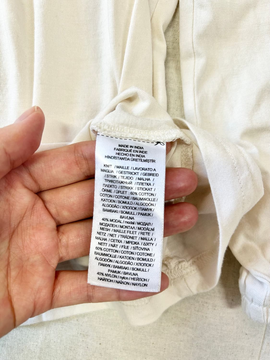 아이보리 레이스 디테일 티셔츠 상품이미지9