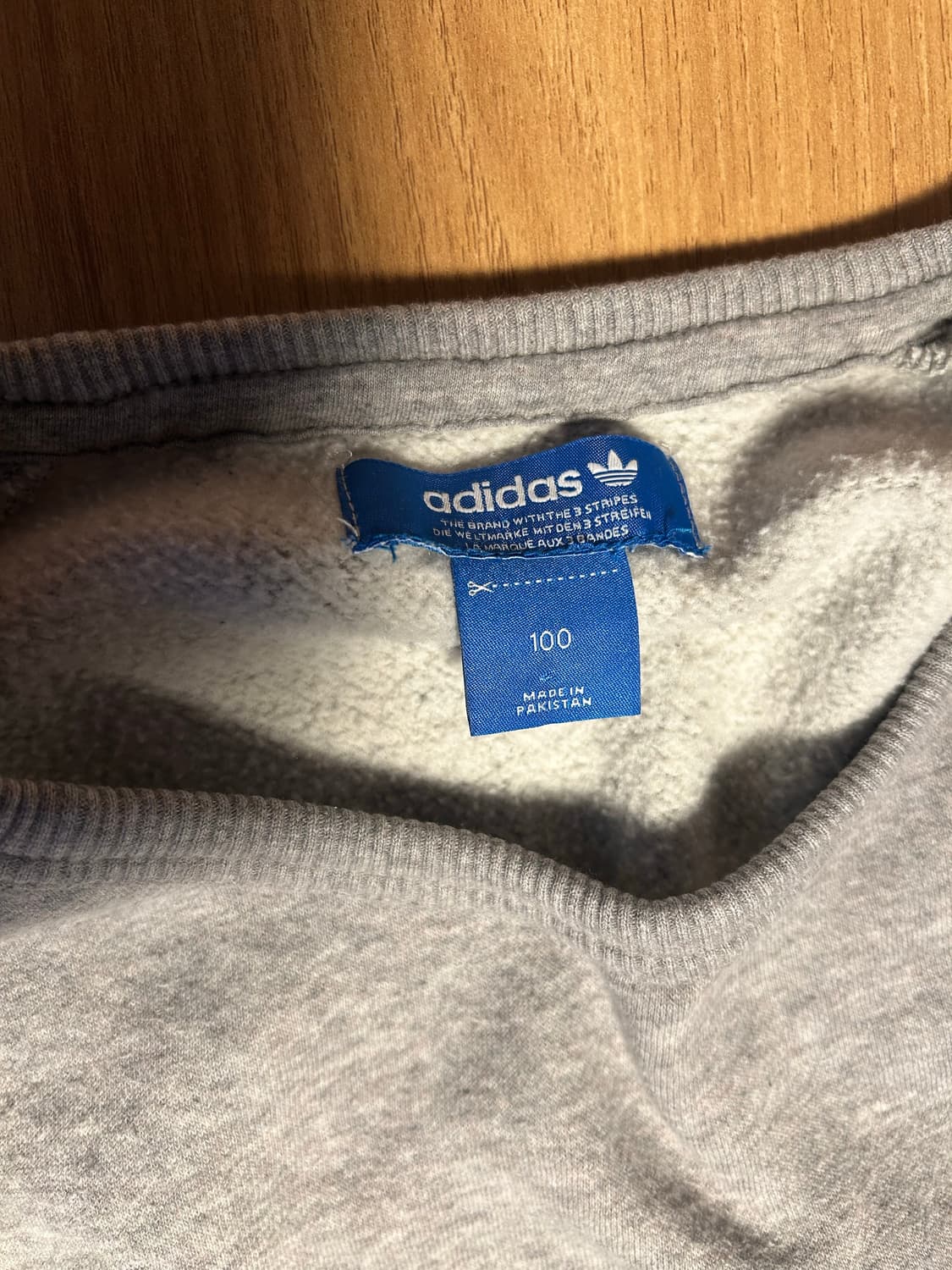 아디다스 빅로고 기모 맨투맨 상품이미지2