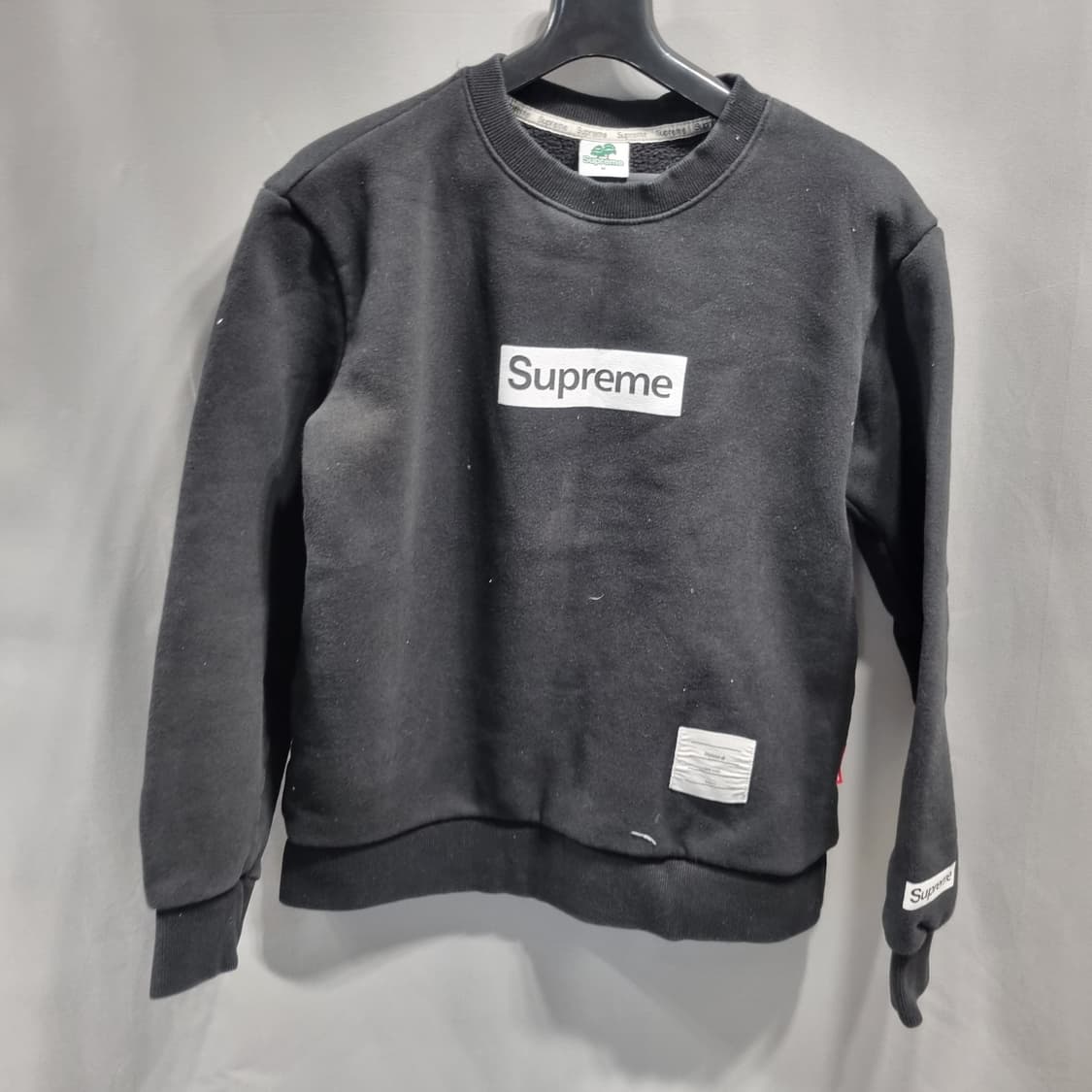 슈프림 블랙 박스 로고 맨투맨 상품이미지1