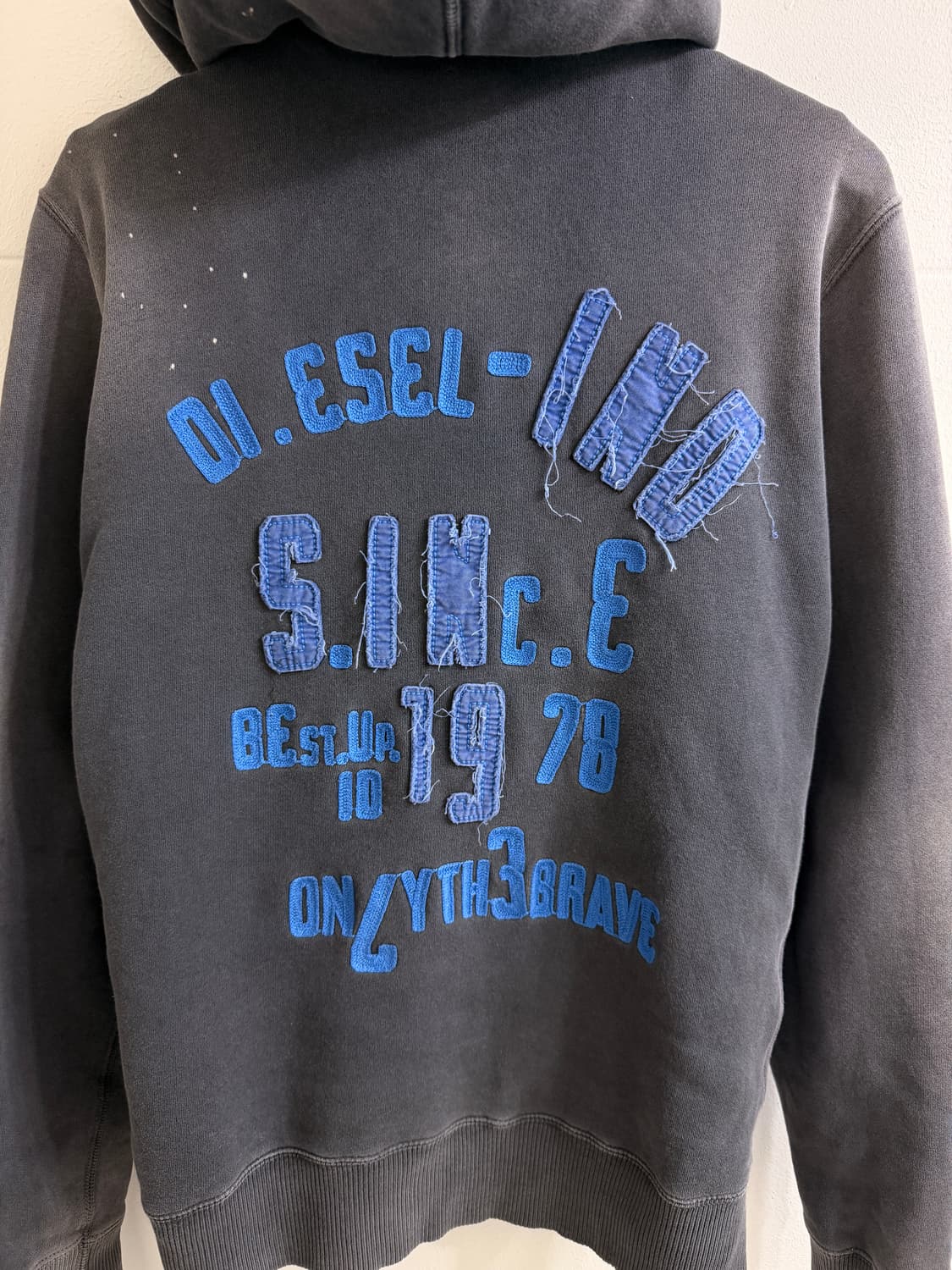 디젤 빈티지 워싱 패치 후드집업 상품이미지6