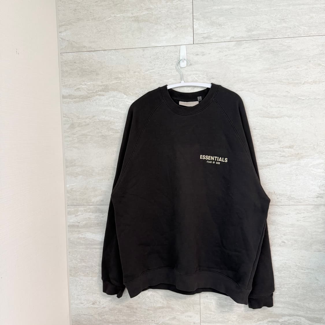 에센셜 피어오브갓 맨투맨 상품이미지3